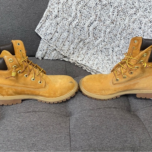 Timberland Boots - Picture 6 of 10